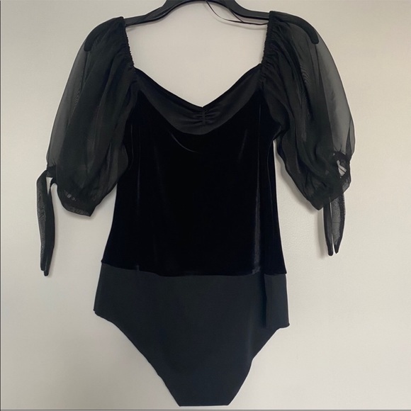 Zara velvet leotard - Picture 5 of 6